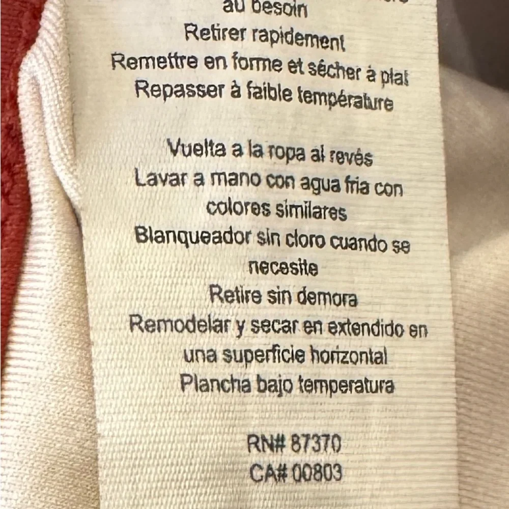 ALO Yoga Half Moon Sports Bra – Burnt Orange / Size Medium